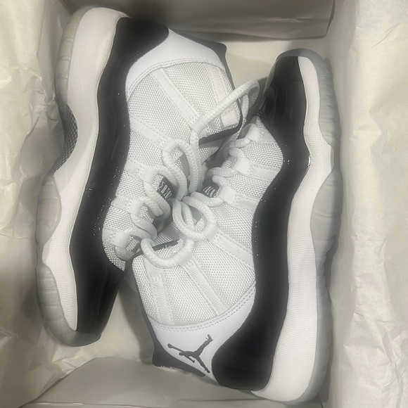 Air Jordan 11 Retro